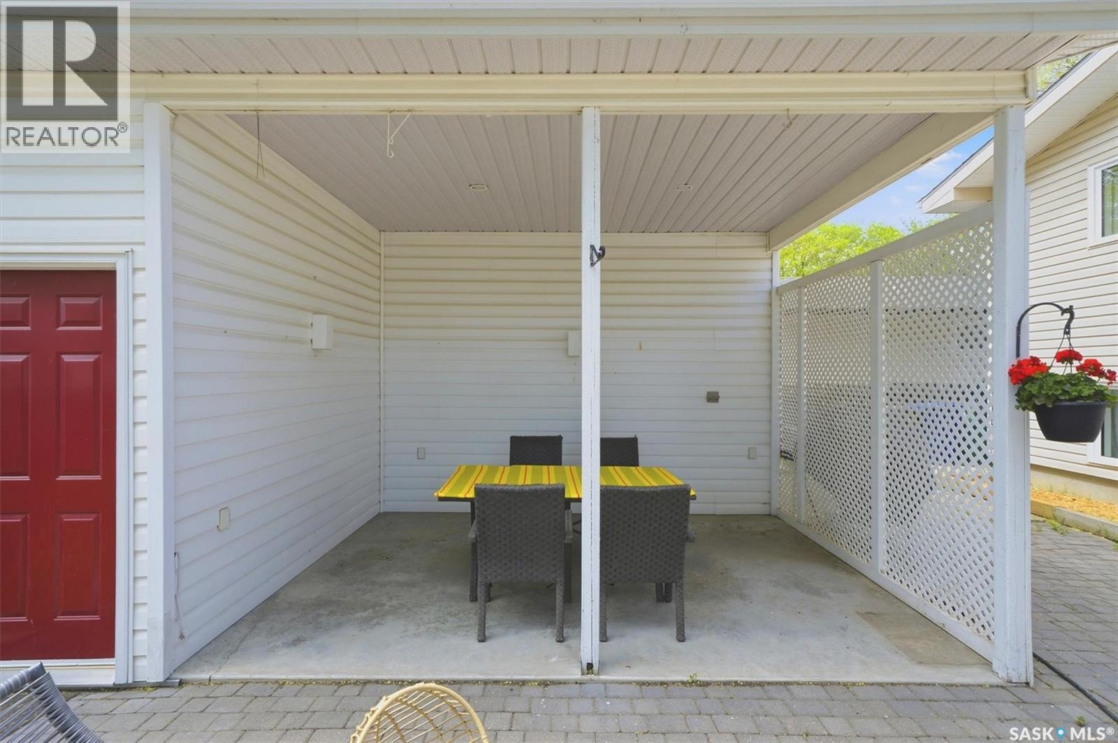 52 Potter Crescent, Saskatoon, SK - Outdoor With Exterior