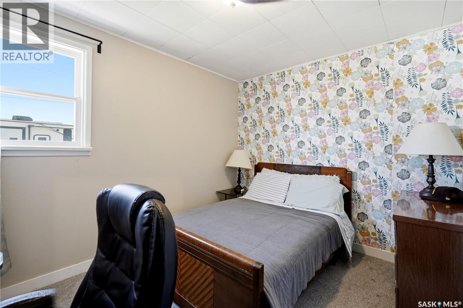 780 Railway Avenue, Elbow, SK - Indoor Photo Showing Bedroom