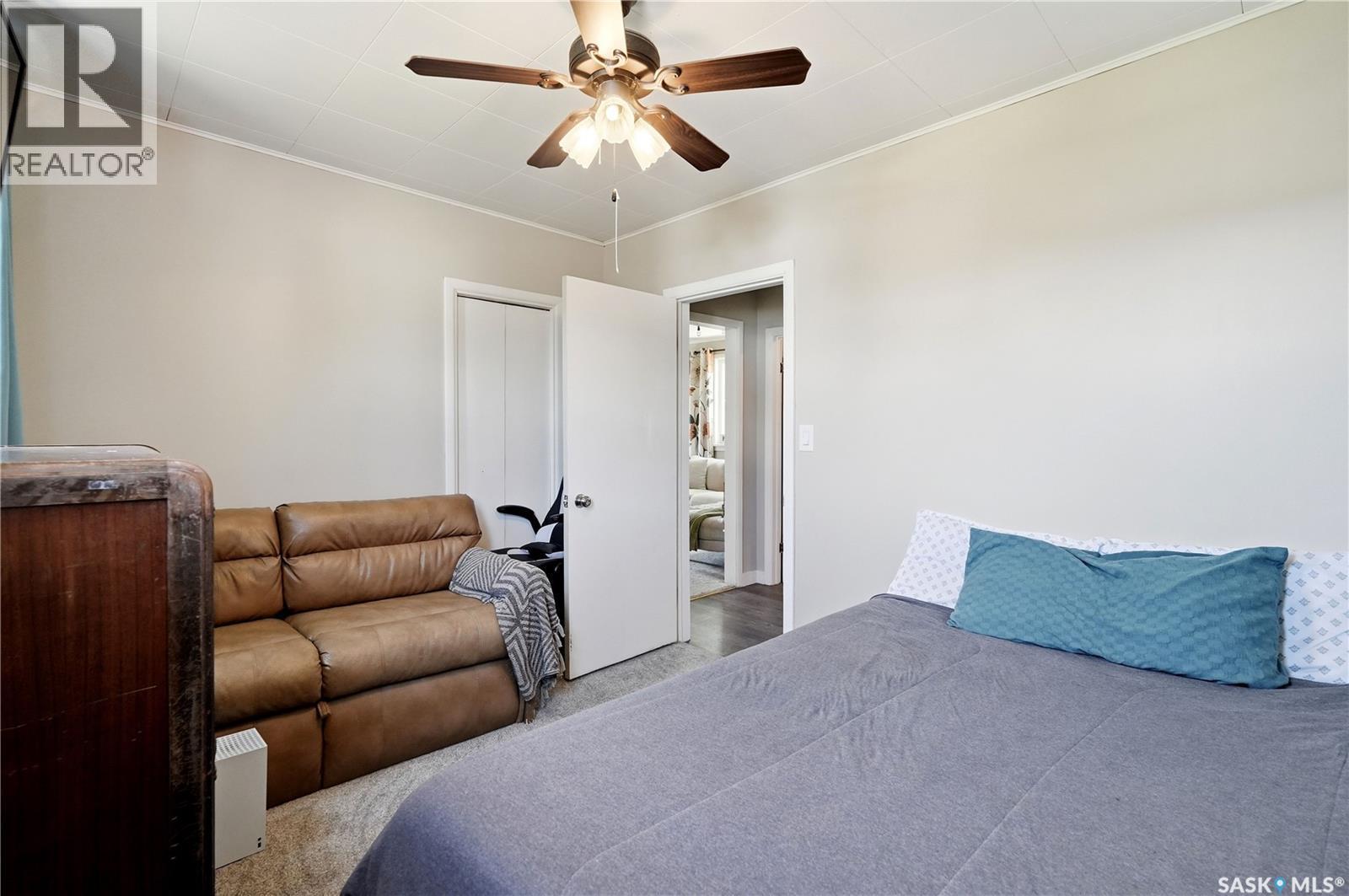 780 Railway Avenue, Elbow, SK - Indoor Photo Showing Bedroom
