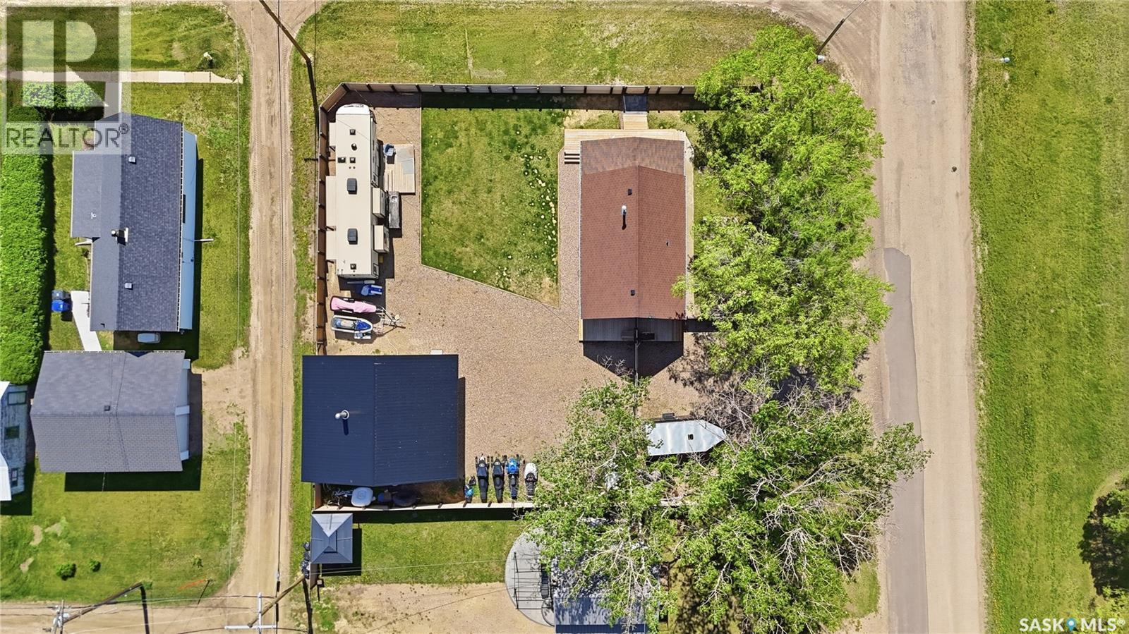 780 Railway Avenue, Elbow, SK - Outdoor