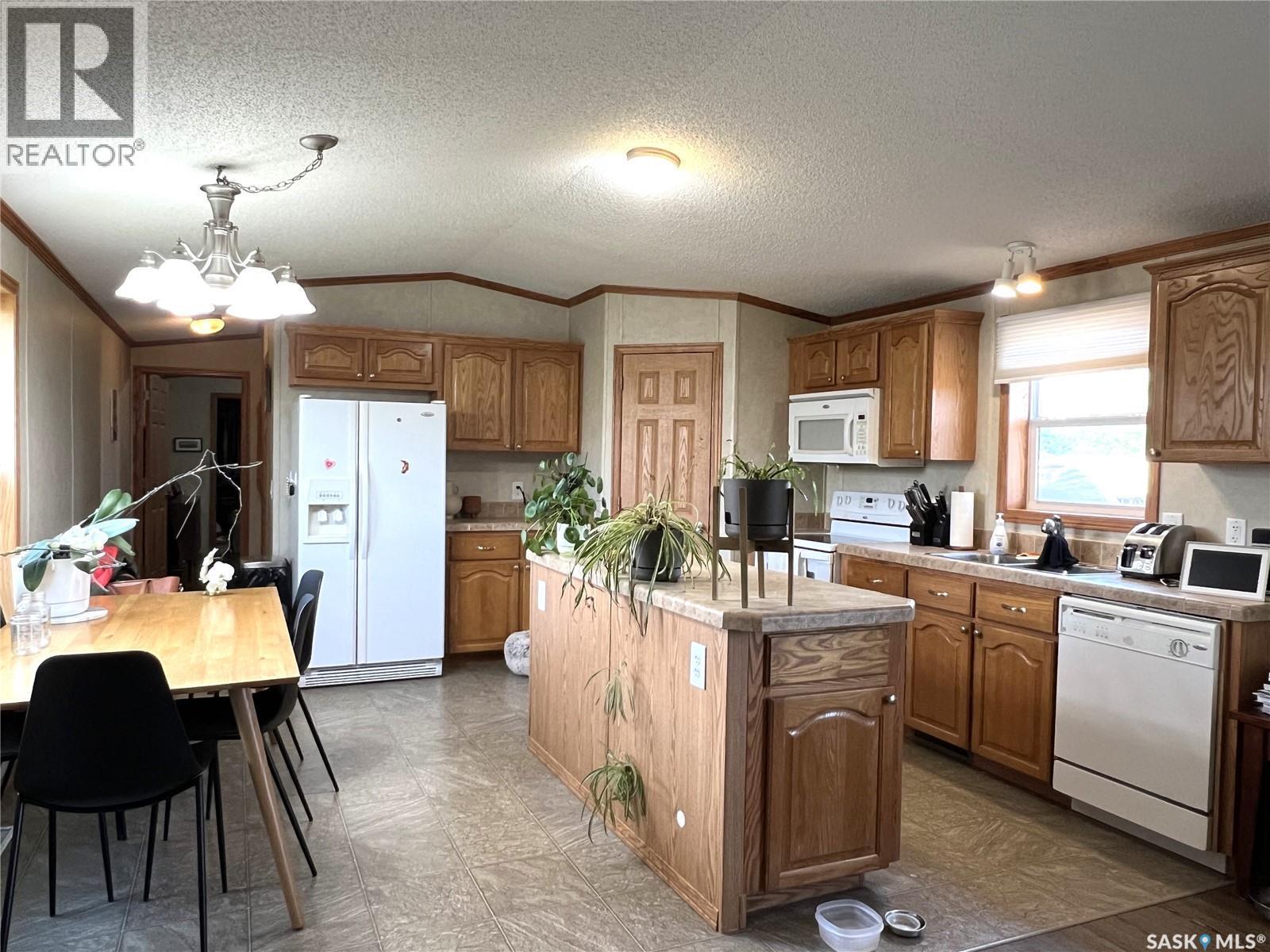 609 6Th Street E, Meadow Lake, SK