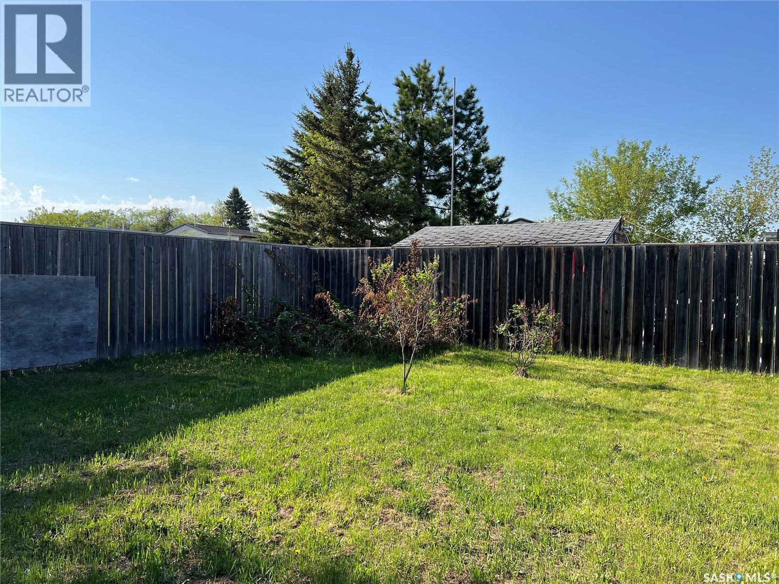 609 6Th Street E, Meadow Lake, SK
