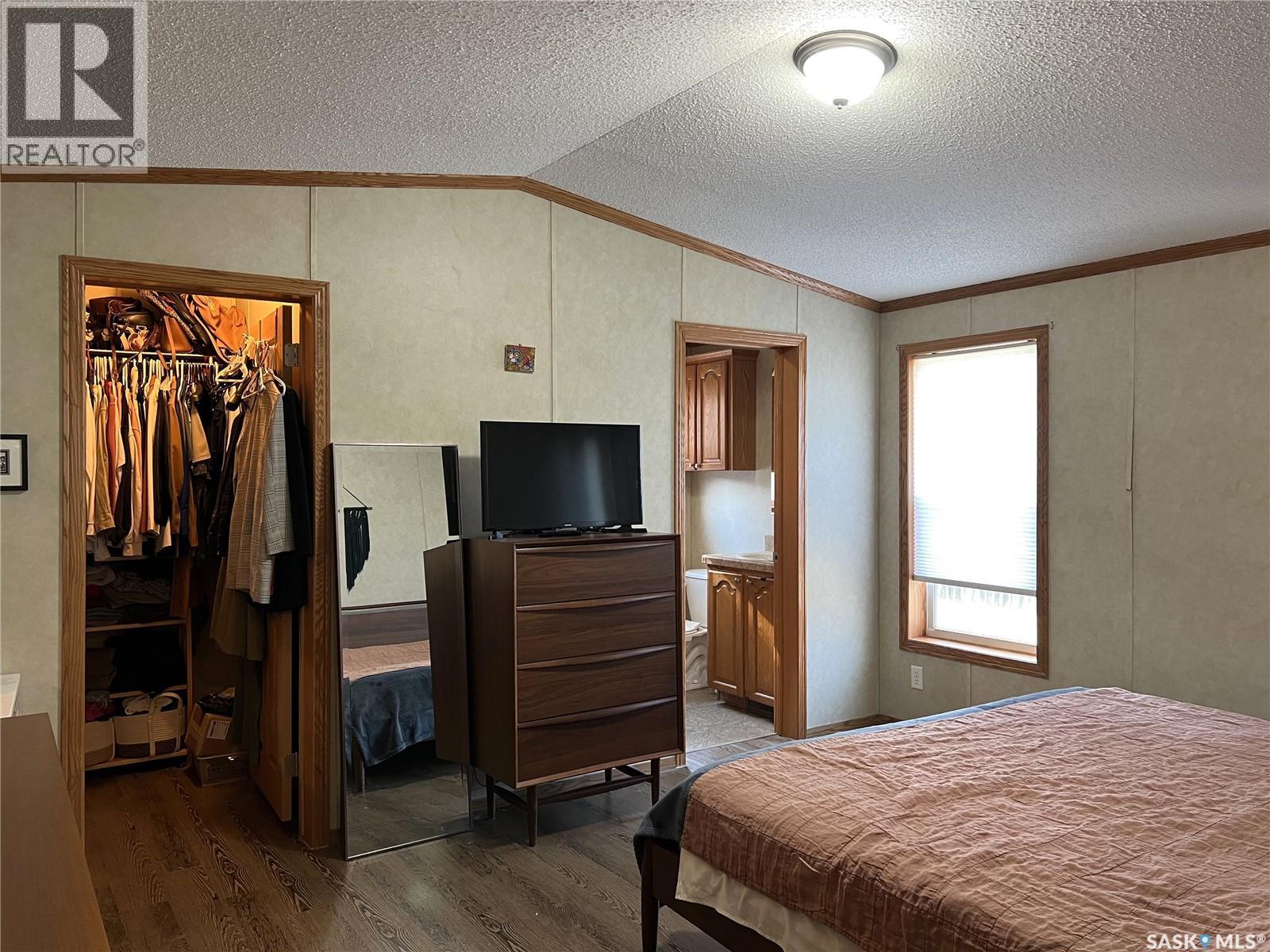 609 6Th Street E, Meadow Lake, SK