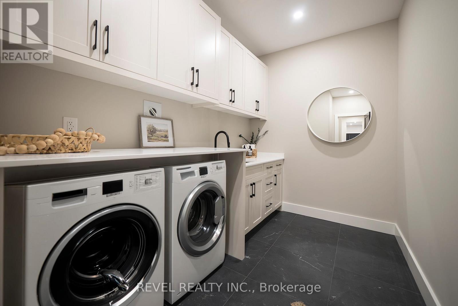 Lot 17 Augustus Street, Brant, ON - Indoor Photo Showing Laundry Room