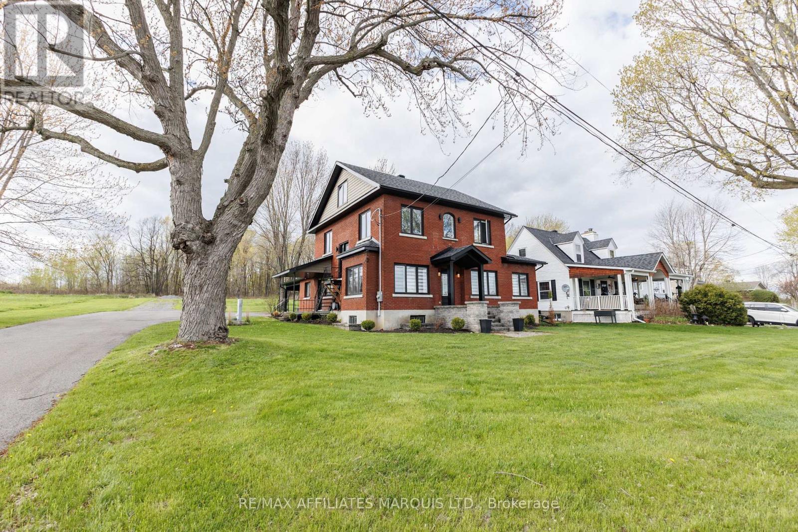 3314 Montreal Road, Cornwall, ON - Outdoor With Deck Patio Veranda With Facade
