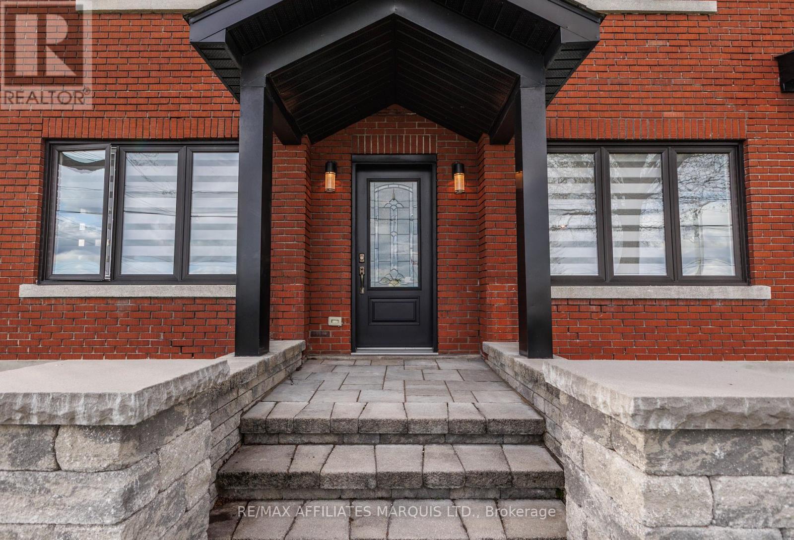 Front entrance - 3314 Montreal Road, Cornwall, ON - Outdoor With Exterior