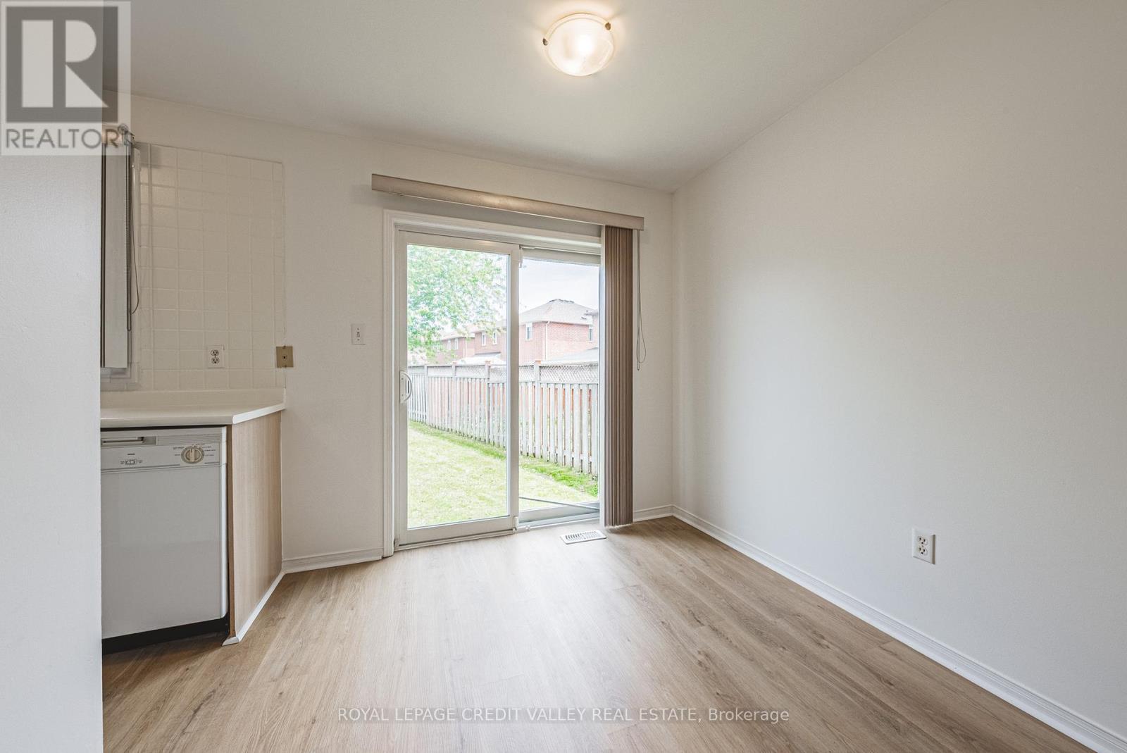 155 Saddletree Trail, Brampton, ON - Indoor Photo Showing Other Room