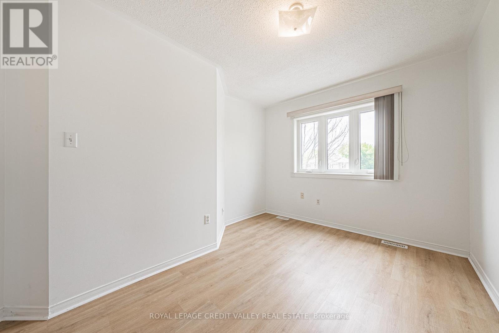 155 Saddletree Trail, Brampton, ON - Indoor Photo Showing Other Room