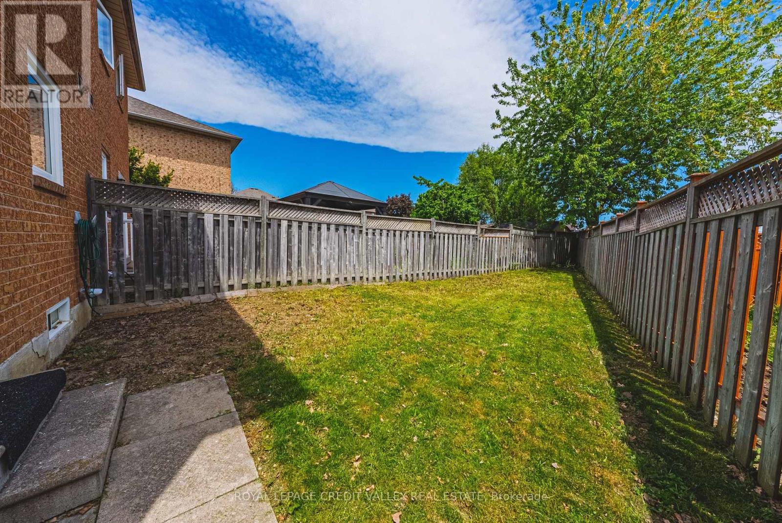 155 Saddletree Trail, Brampton, ON - Outdoor