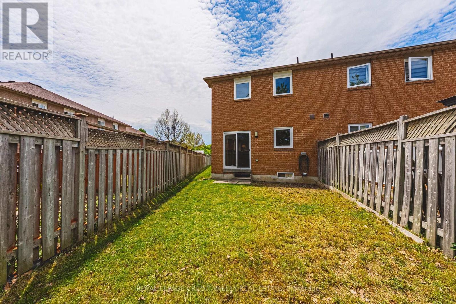 155 Saddletree Trail, Brampton, ON - Outdoor With Exterior