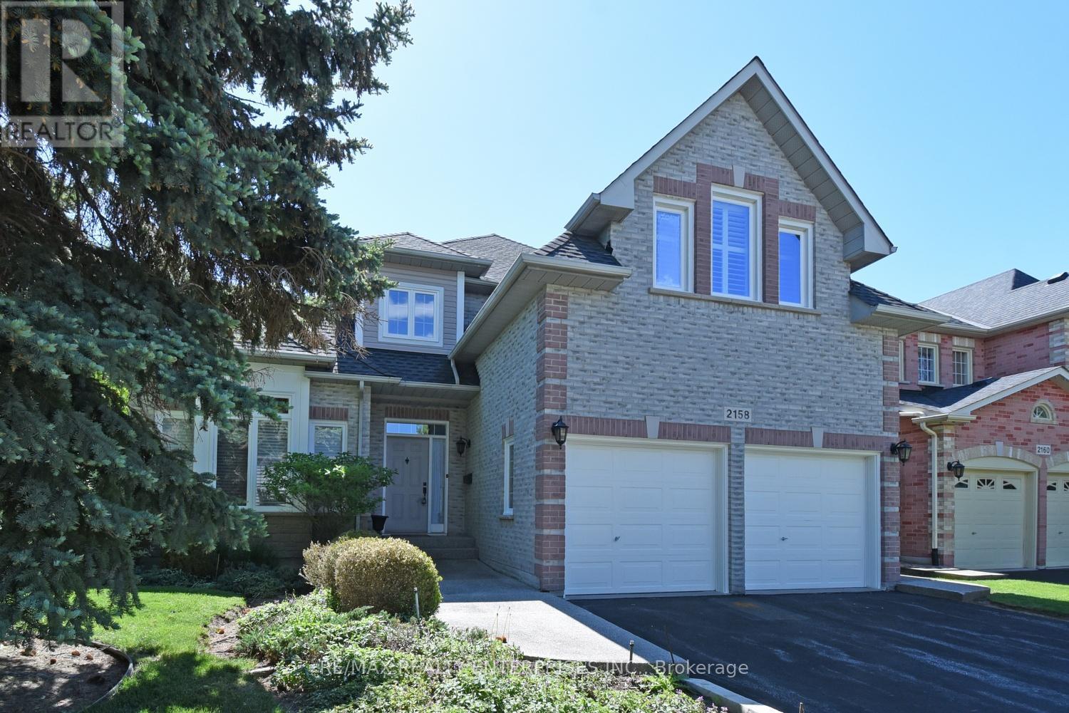 2158 Country Club Drive, Burlington, ON - Outdoor With Facade