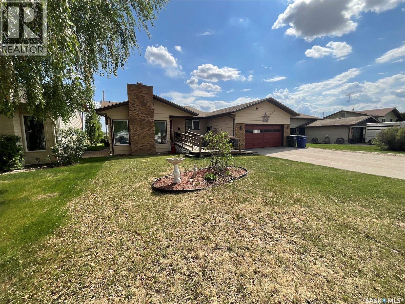 207 7Th Street S, Wakaw, SK - Outdoor