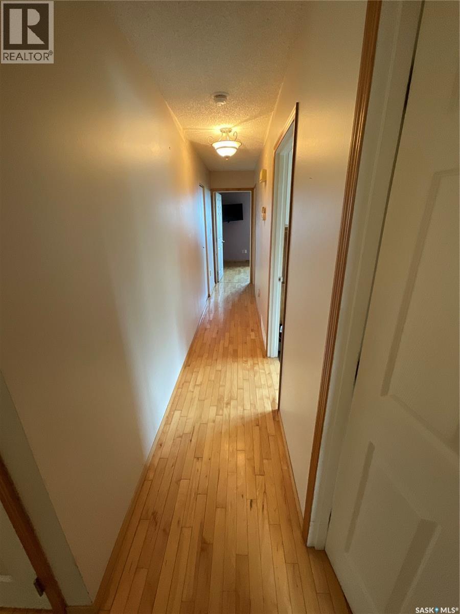 207 7Th Street S, Wakaw, SK - Indoor Photo Showing Other Room