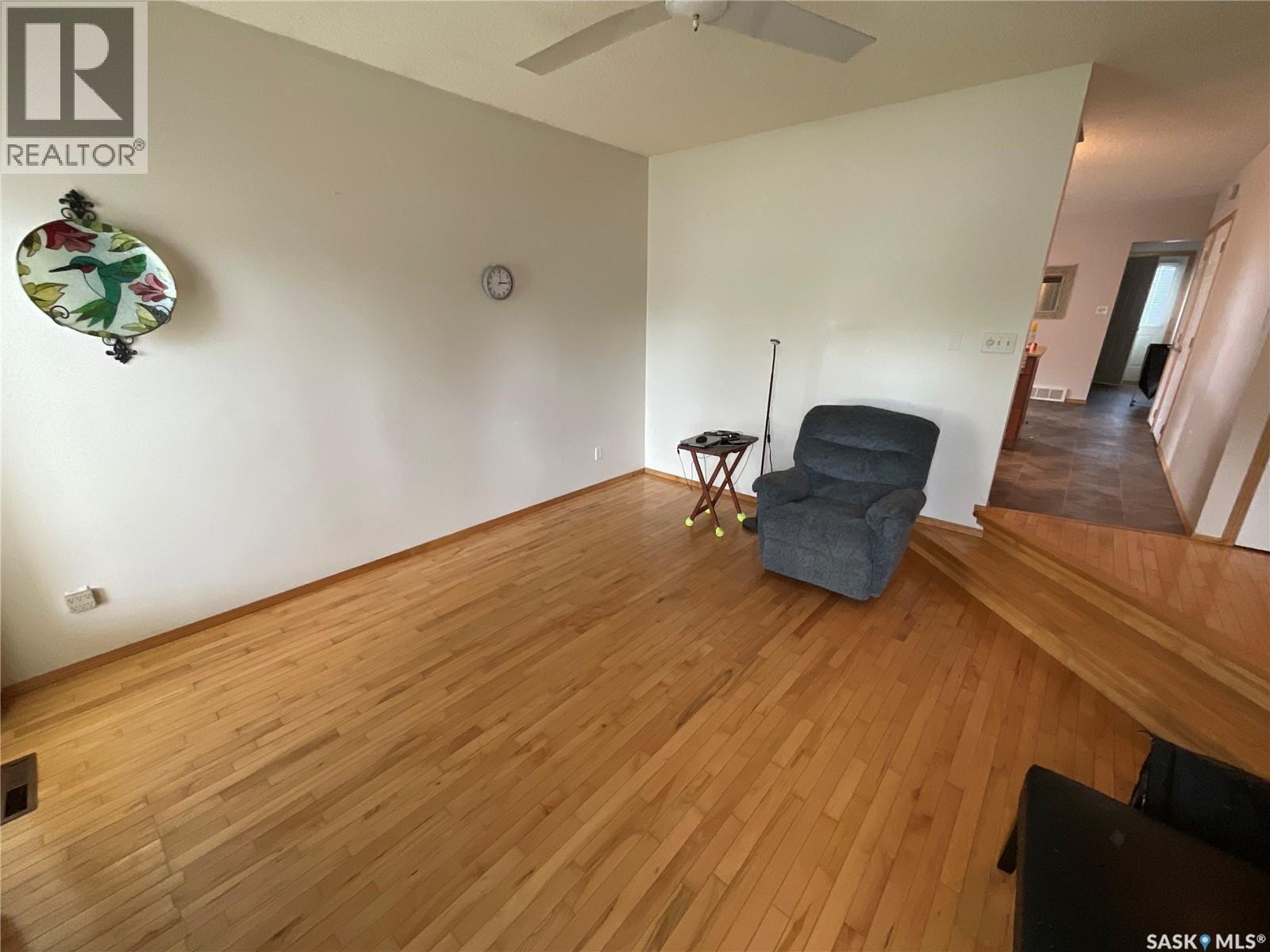 207 7Th Street S, Wakaw, SK - Indoor Photo Showing Other Room