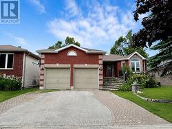 LOWER - 22 MAPLETON AVENUE Barrie, ON L4N 7M2