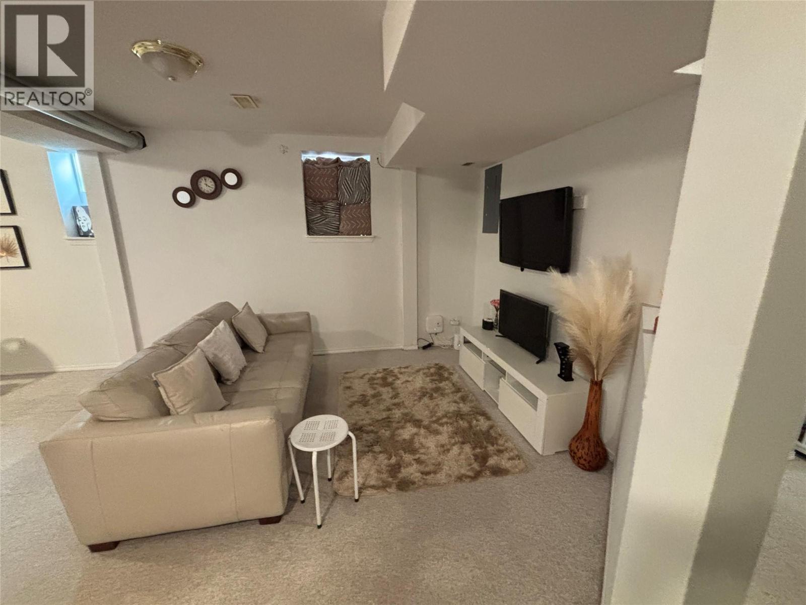 741 Dunrobin Drive, Kamloops, BC - Indoor