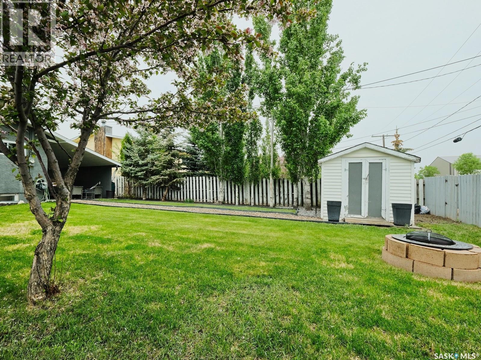 302 7Th Street E, Rosetown, SK - Outdoor