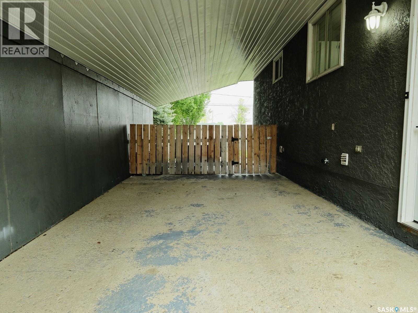 302 7Th Street E, Rosetown, SK - Outdoor With Exterior