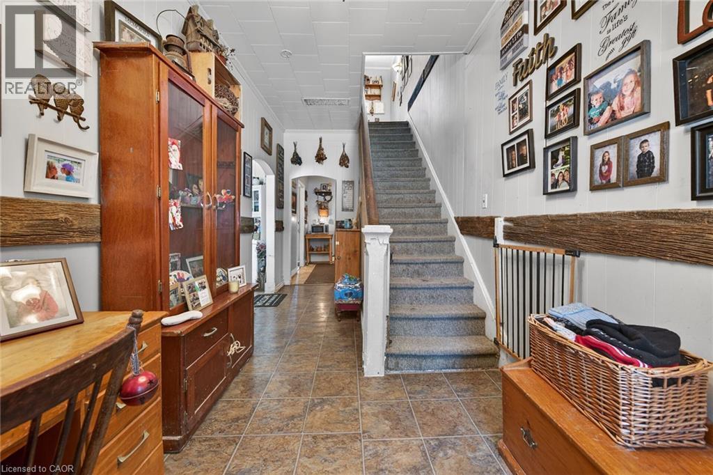 18 King Street Unit# A&B, Cayuga, ON - Indoor Photo Showing Other Room