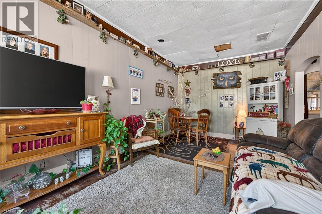 18 King Street Unit# A&B, Cayuga, ON - Indoor