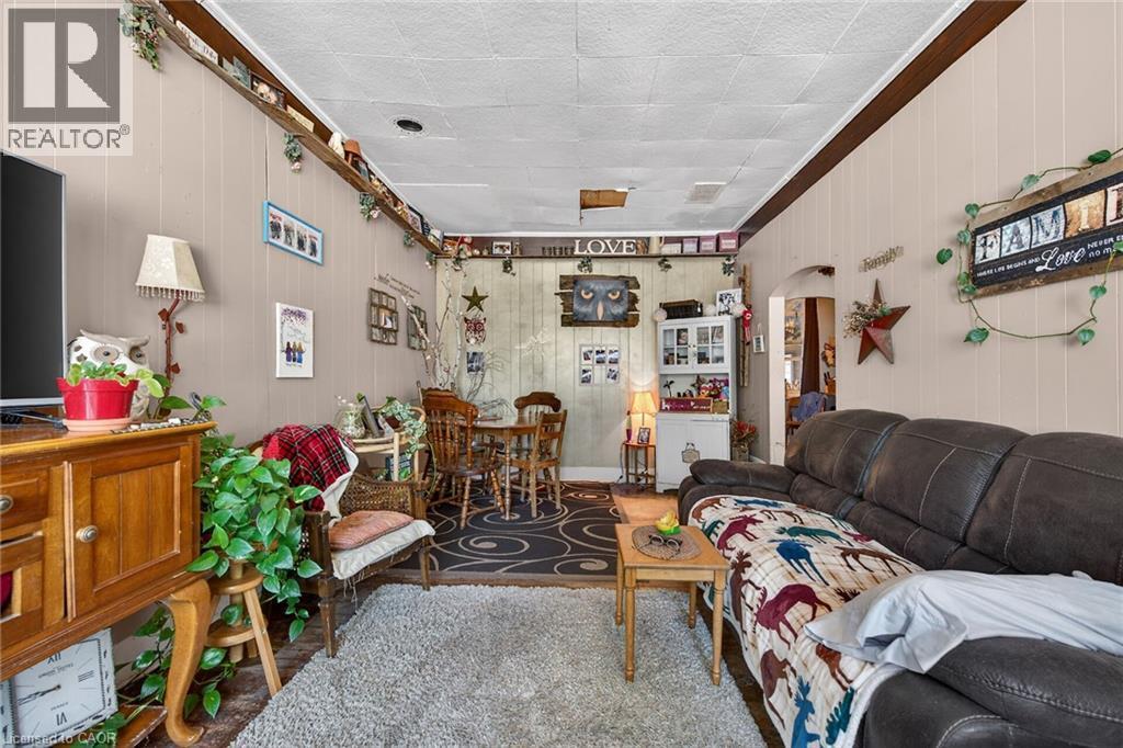 18 King Street Unit# A&B, Cayuga, ON - Indoor Photo Showing Other Room