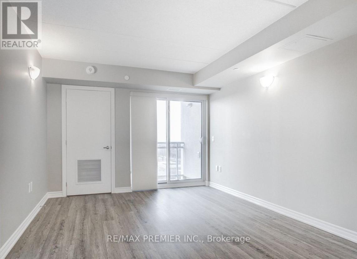905 - 716 Main Street E, Milton, ON - Indoor Photo Showing Other Room