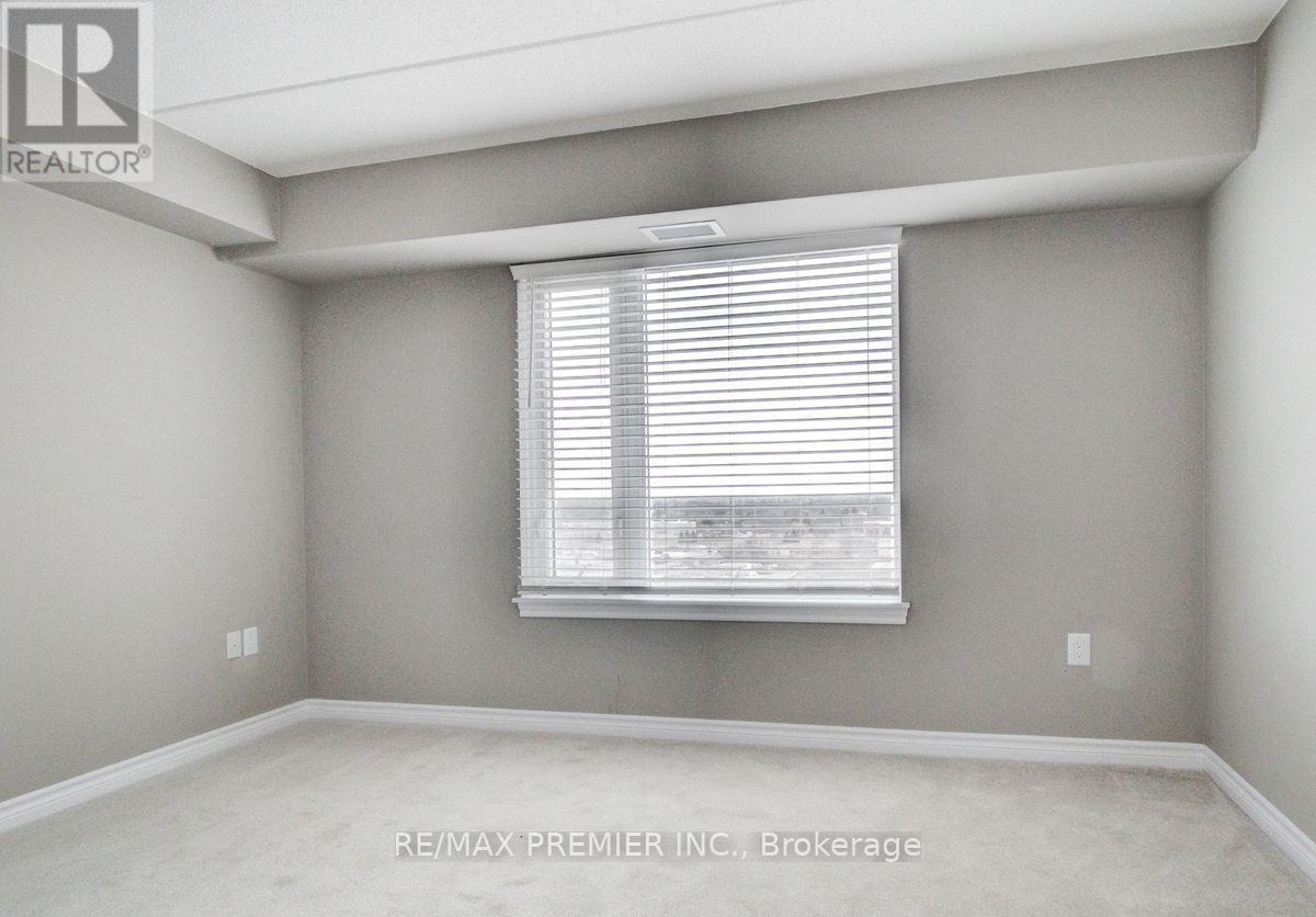 905 - 716 Main Street E, Milton, ON - Indoor Photo Showing Other Room