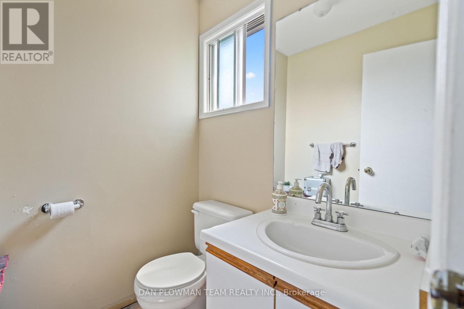 84 Long Drive, Whitby, ON - Indoor Photo Showing Bathroom