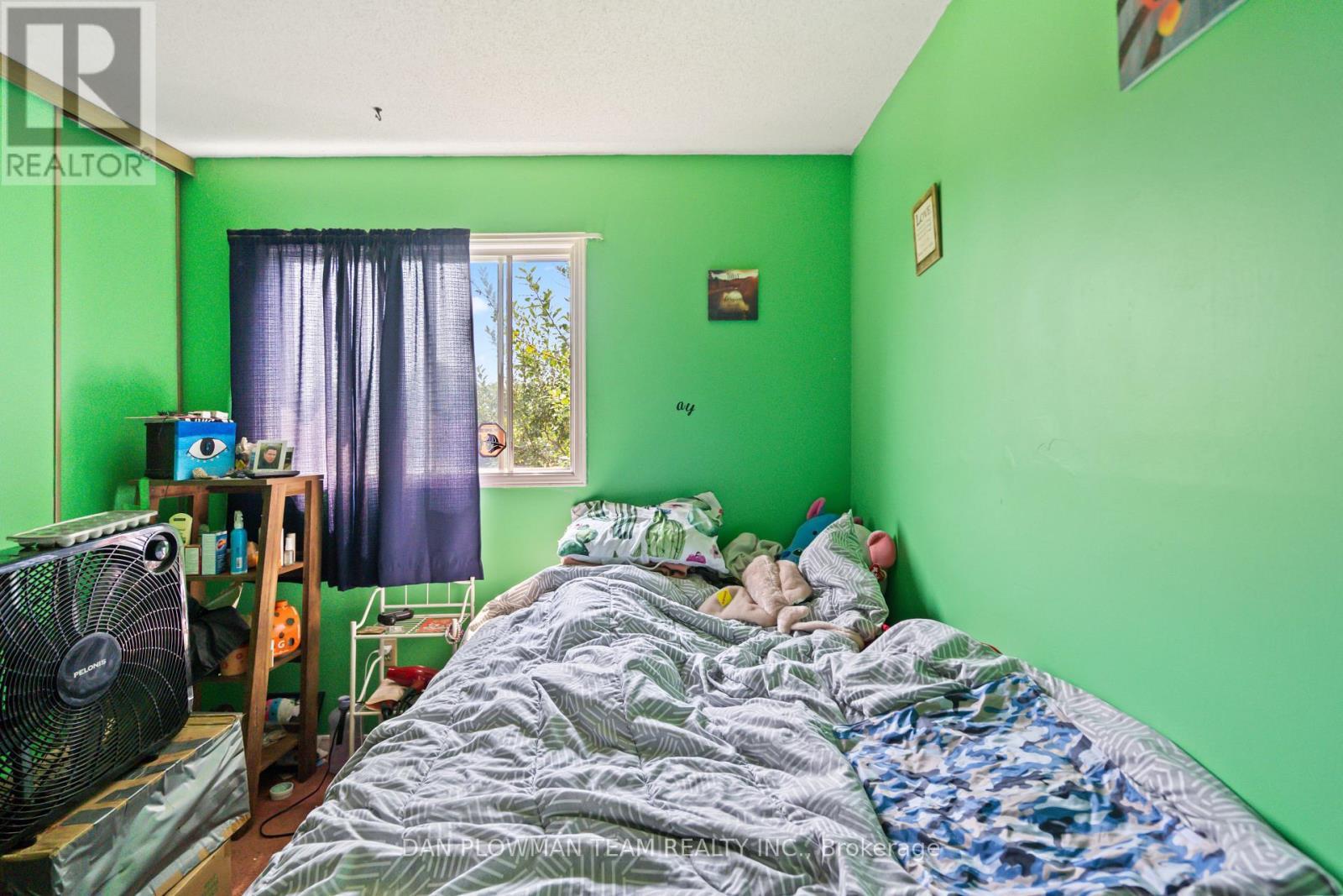 84 Long Drive, Whitby, ON - Indoor Photo Showing Bedroom
