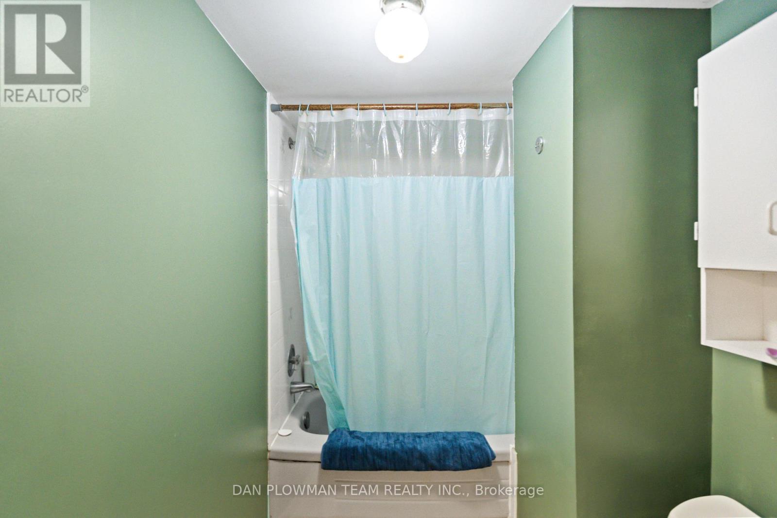 84 Long Drive, Whitby, ON - Indoor Photo Showing Bathroom