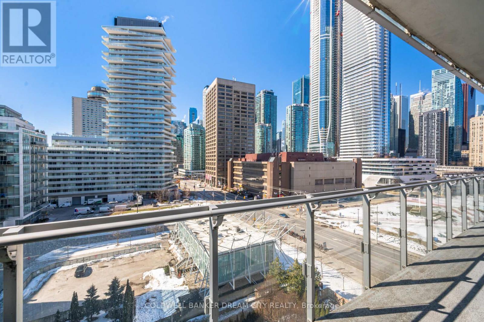 837 - 39 Queens Quay E, Toronto, ON - Outdoor With Facade