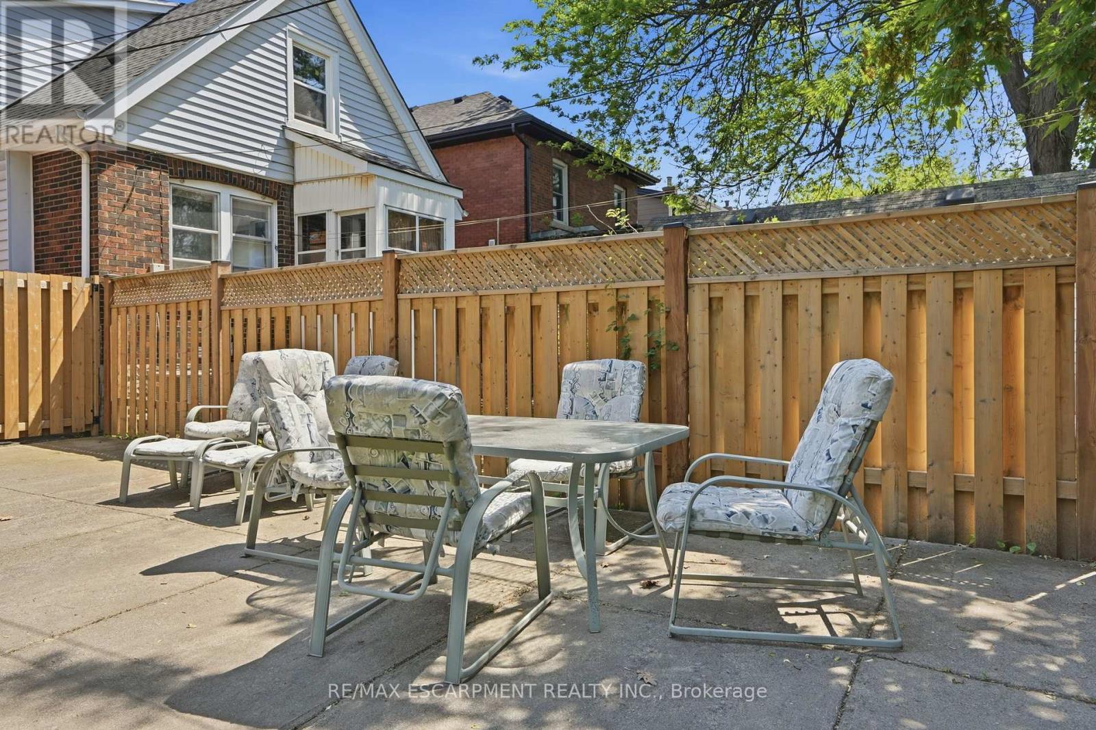 146 Park Row S, Hamilton, ON - Outdoor With Deck Patio Veranda