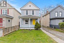 22 DENISTOUN STREET Welland (Broadway), ON L3C 1T9