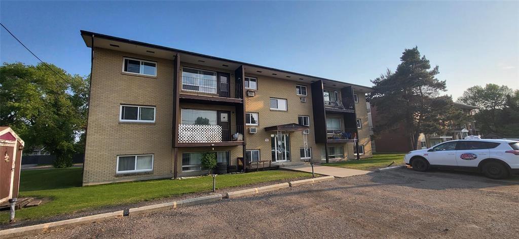 12 5 Queens Crescent, Brandon, MB - Outdoor With Balcony