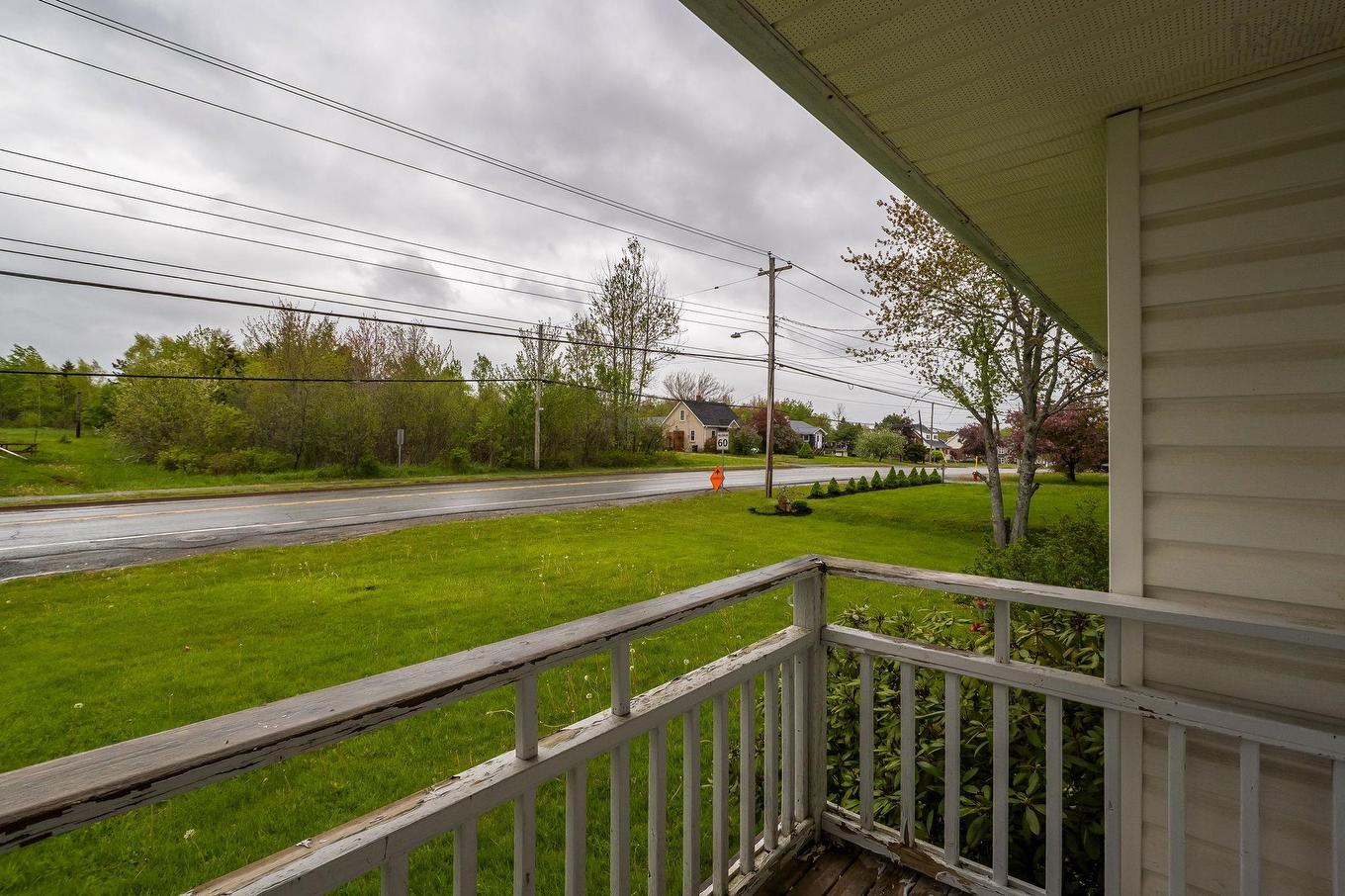 1335 Highway 2, Lantz, NS