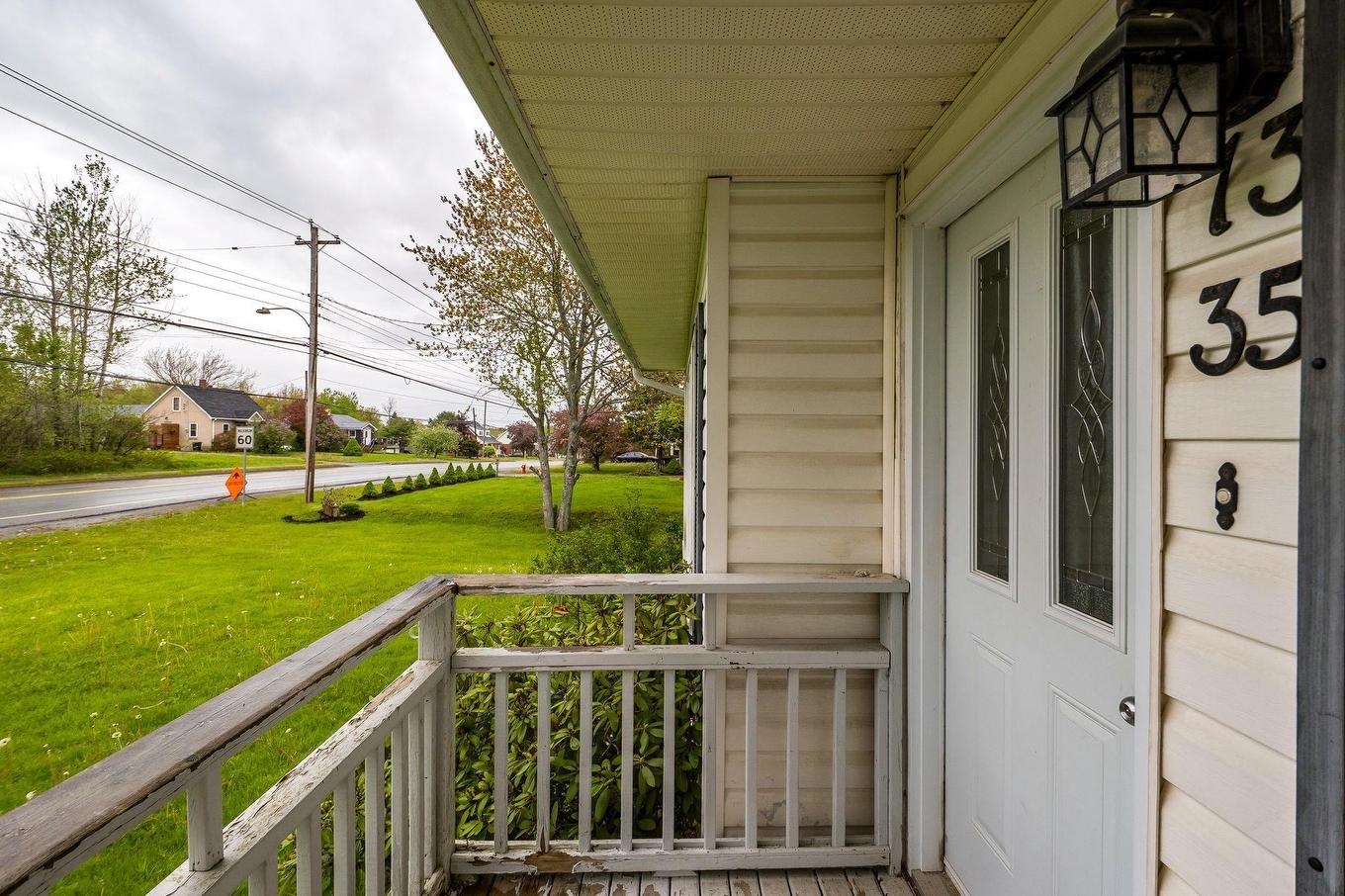 1335 Highway 2, Lantz, NS