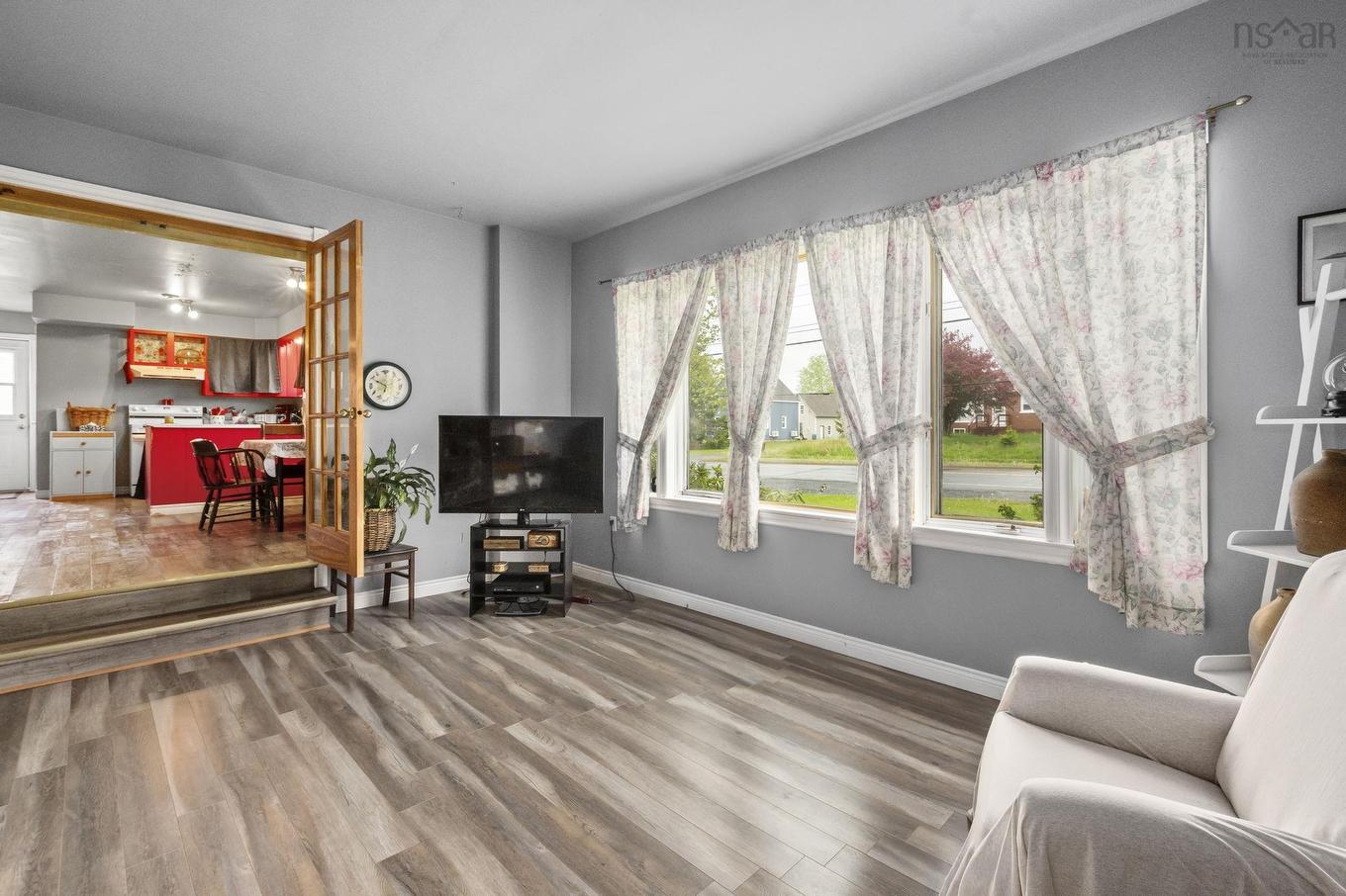 1335 Highway 2, Lantz, NS