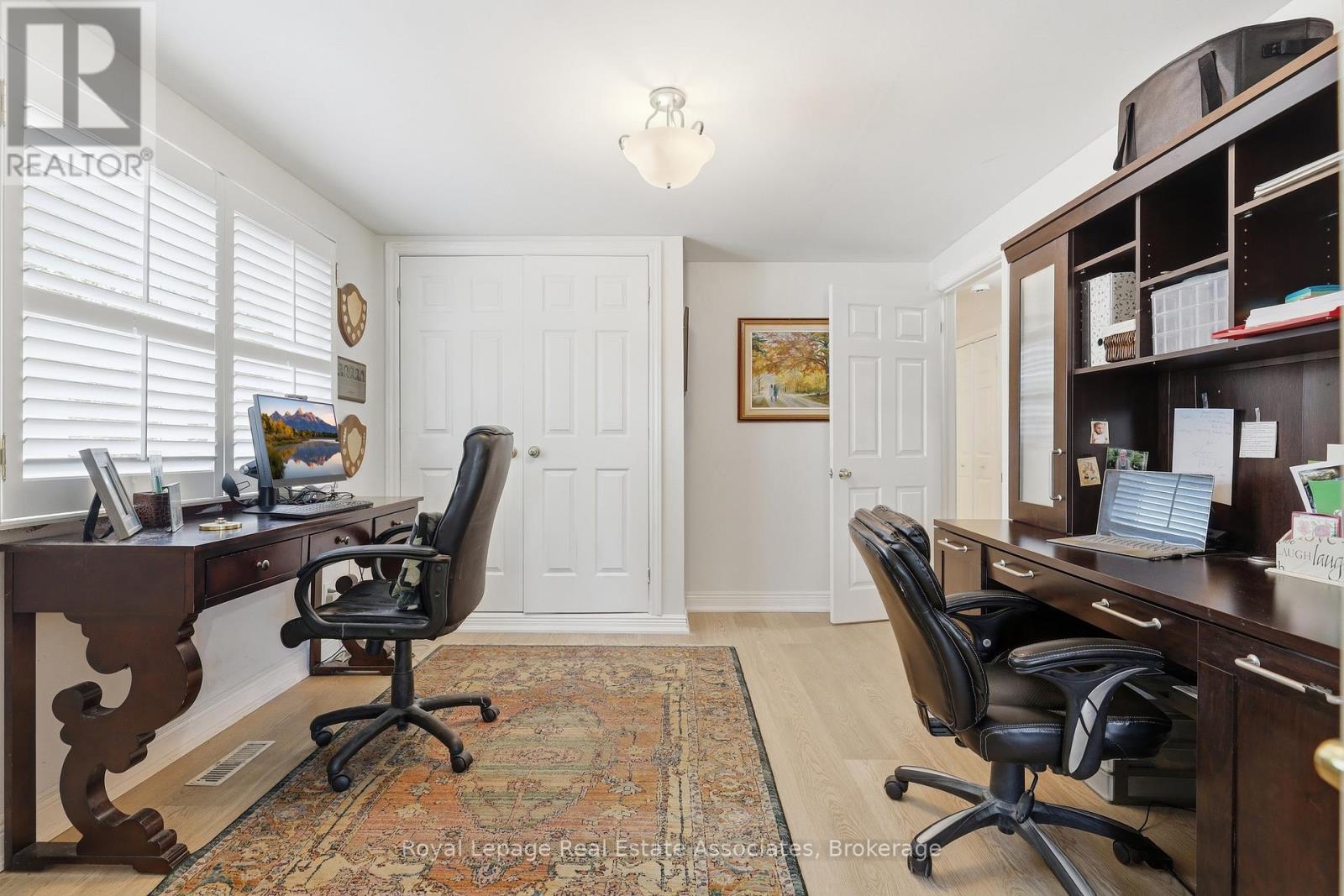 2580 Homelands Drive, Mississauga, ON - Indoor Photo Showing Laundry Room