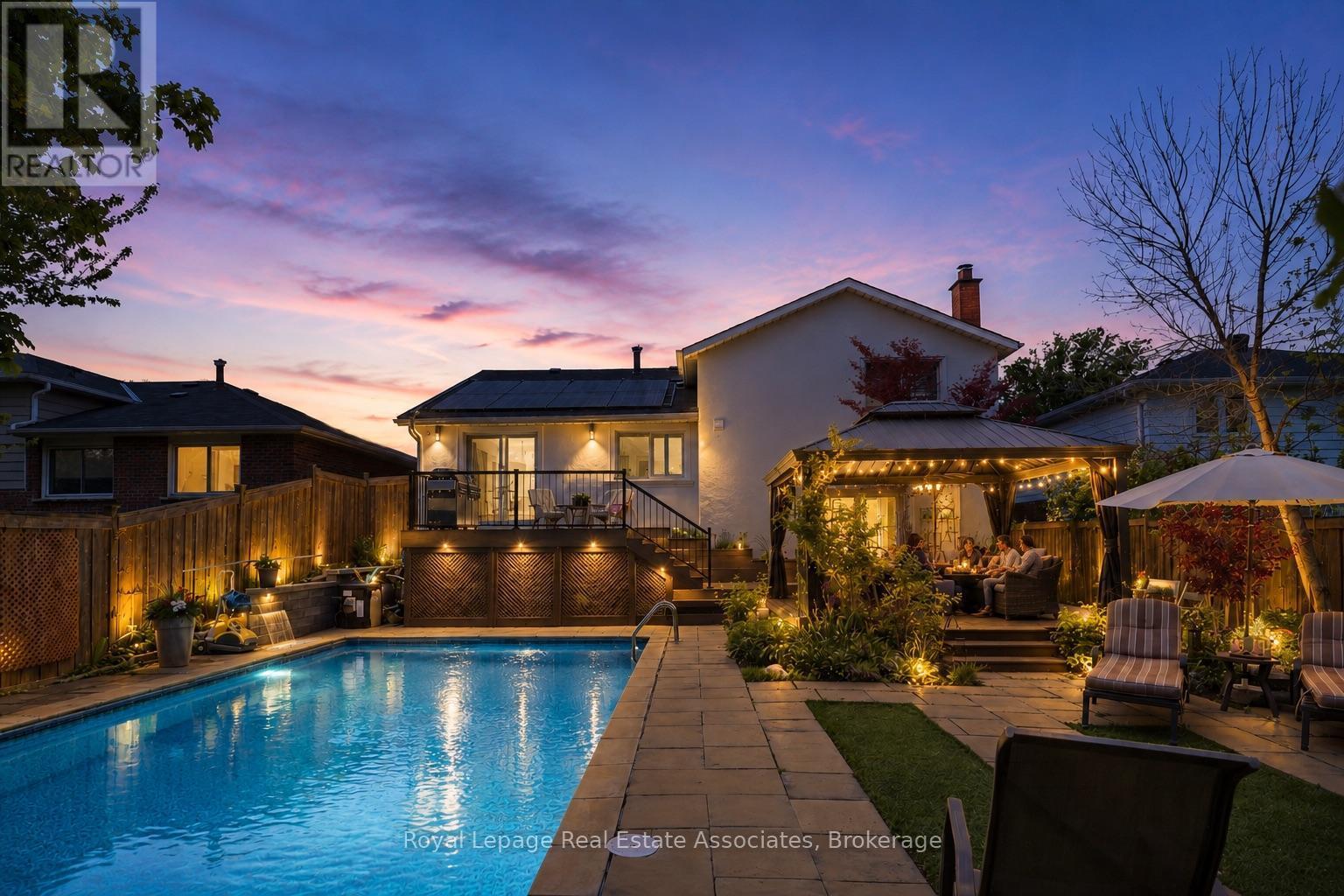 2580 Homelands Drive, Mississauga, ON - Outdoor With Deck Patio Veranda