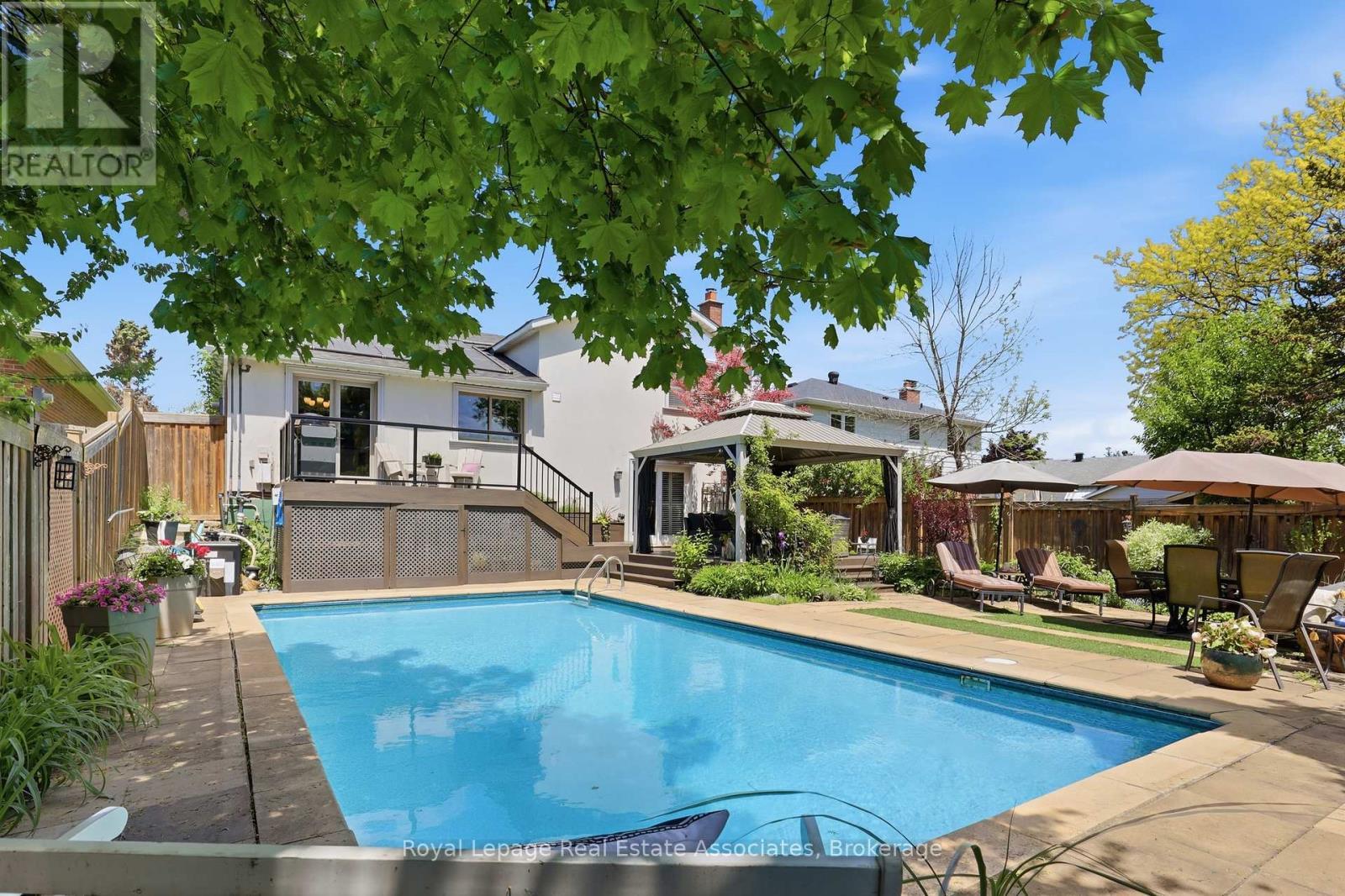 2580 Homelands Drive, Mississauga, ON - Outdoor With In Ground Pool With Deck Patio Veranda