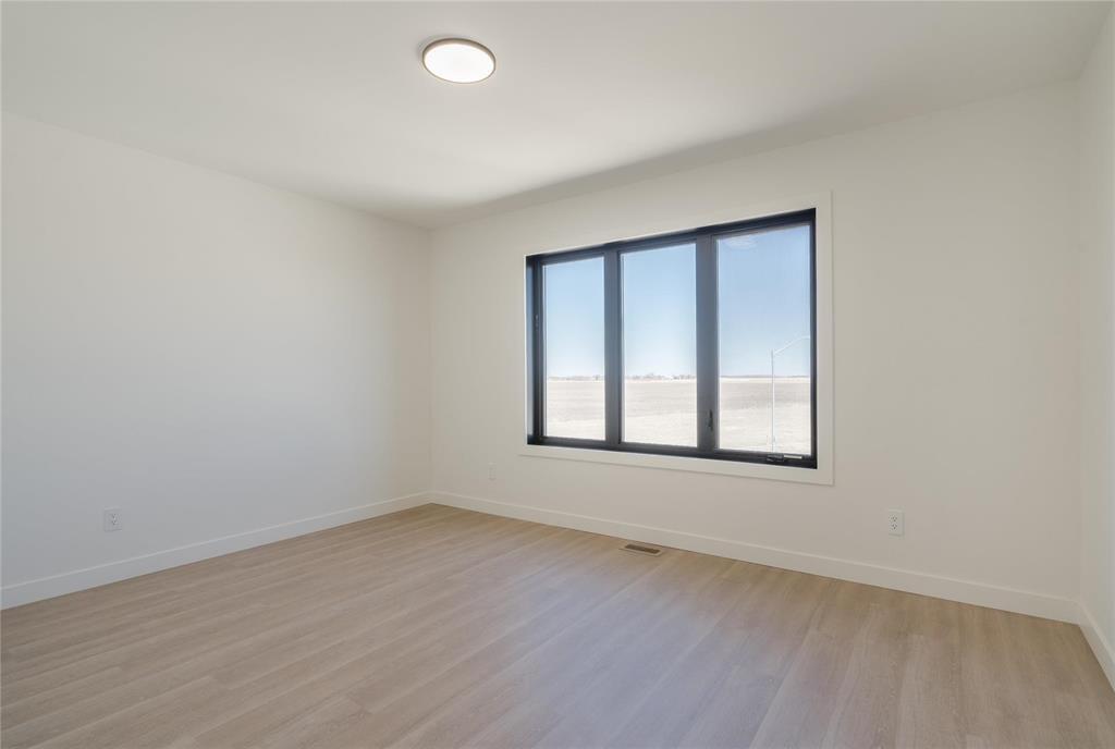 5 Black Currant Crescent, Steinbach, MB - Indoor Photo Showing Other Room