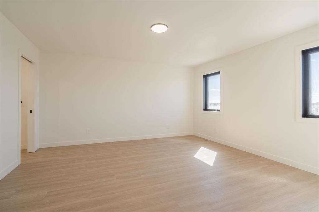 5 Black Currant Crescent, Steinbach, MB - Indoor Photo Showing Other Room