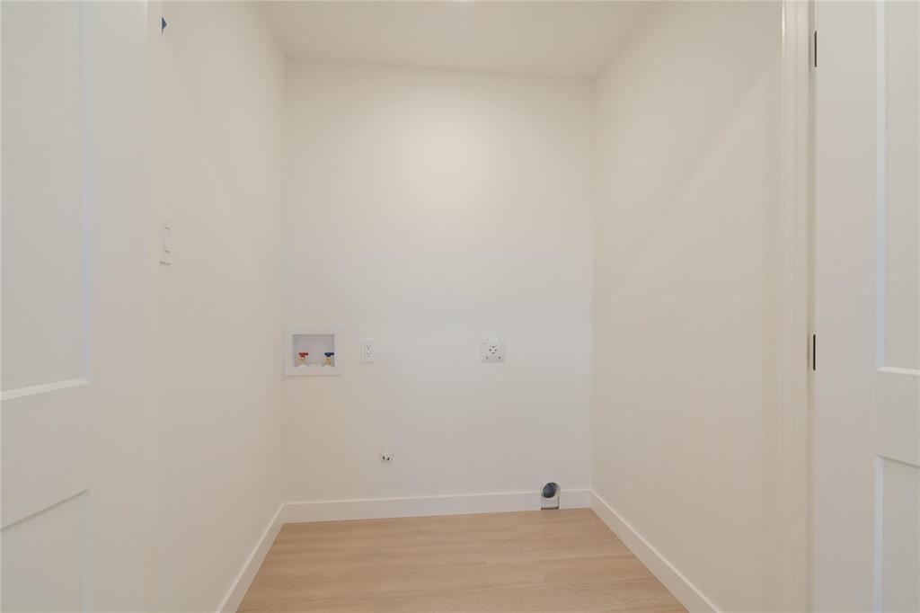 5 Black Currant Crescent, Steinbach, MB - Indoor Photo Showing Other Room