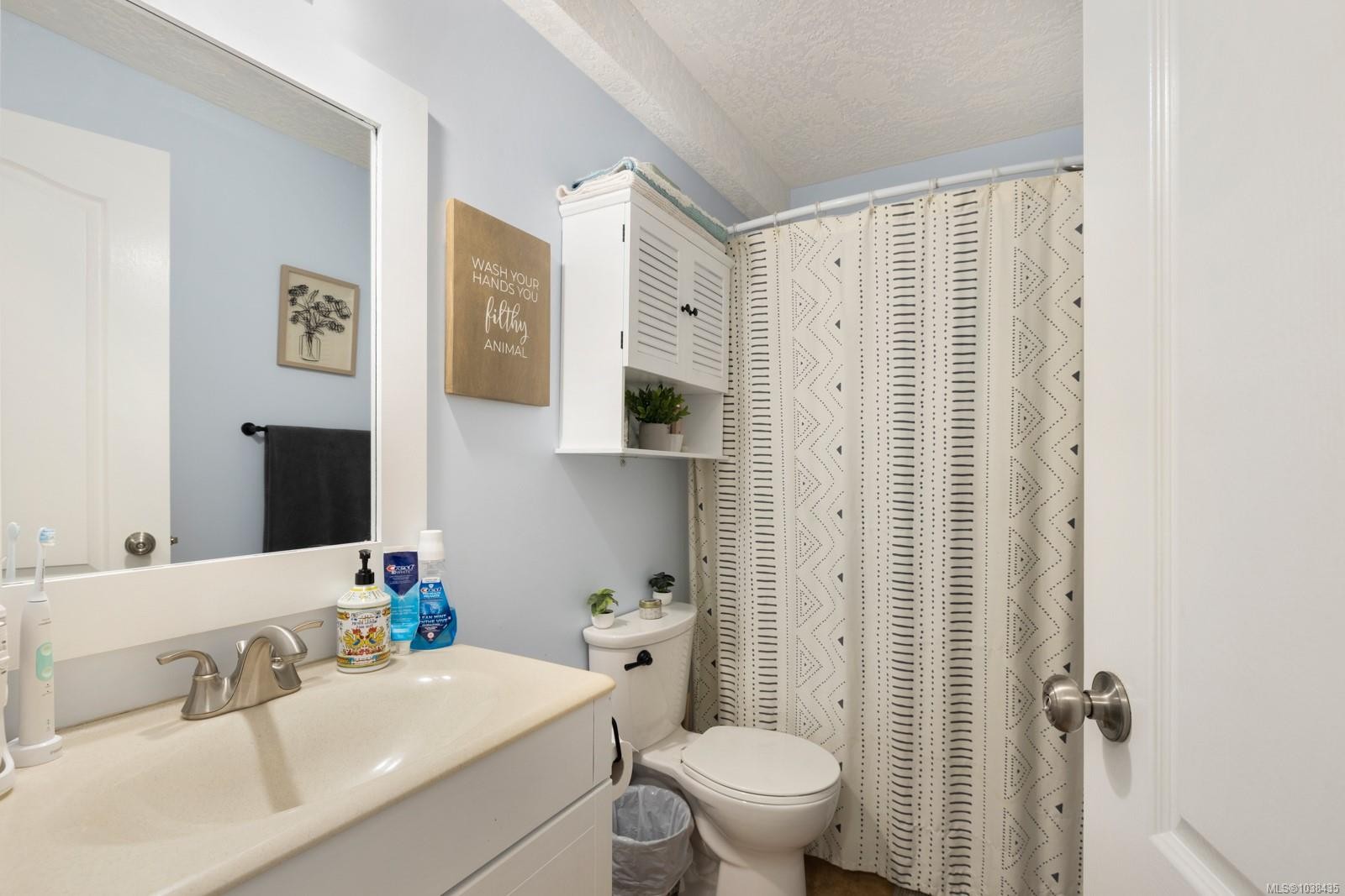 1591 Joan Ave, Crofton, BC