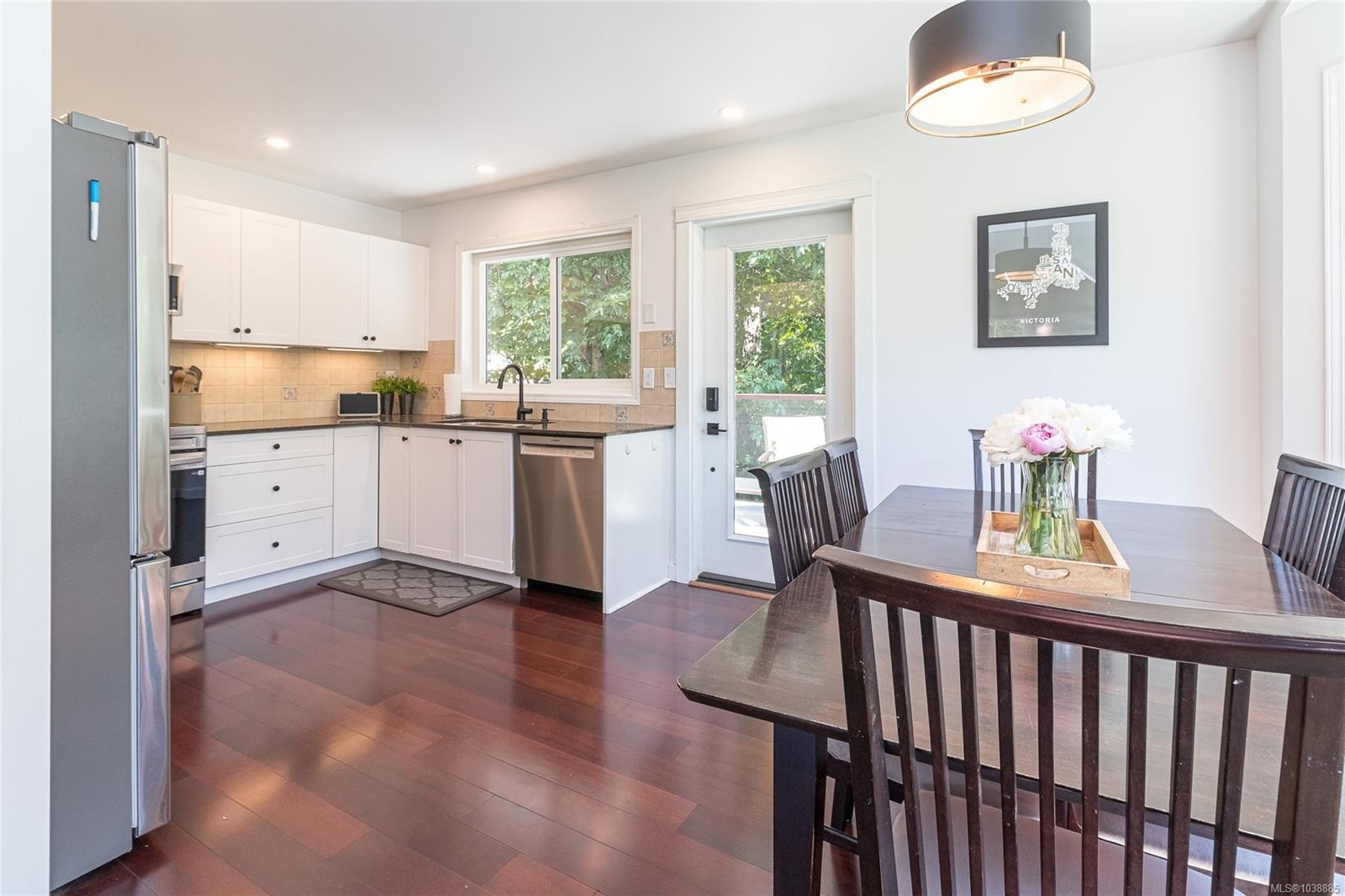 365 E Cotlow Rd, Colwood, BC