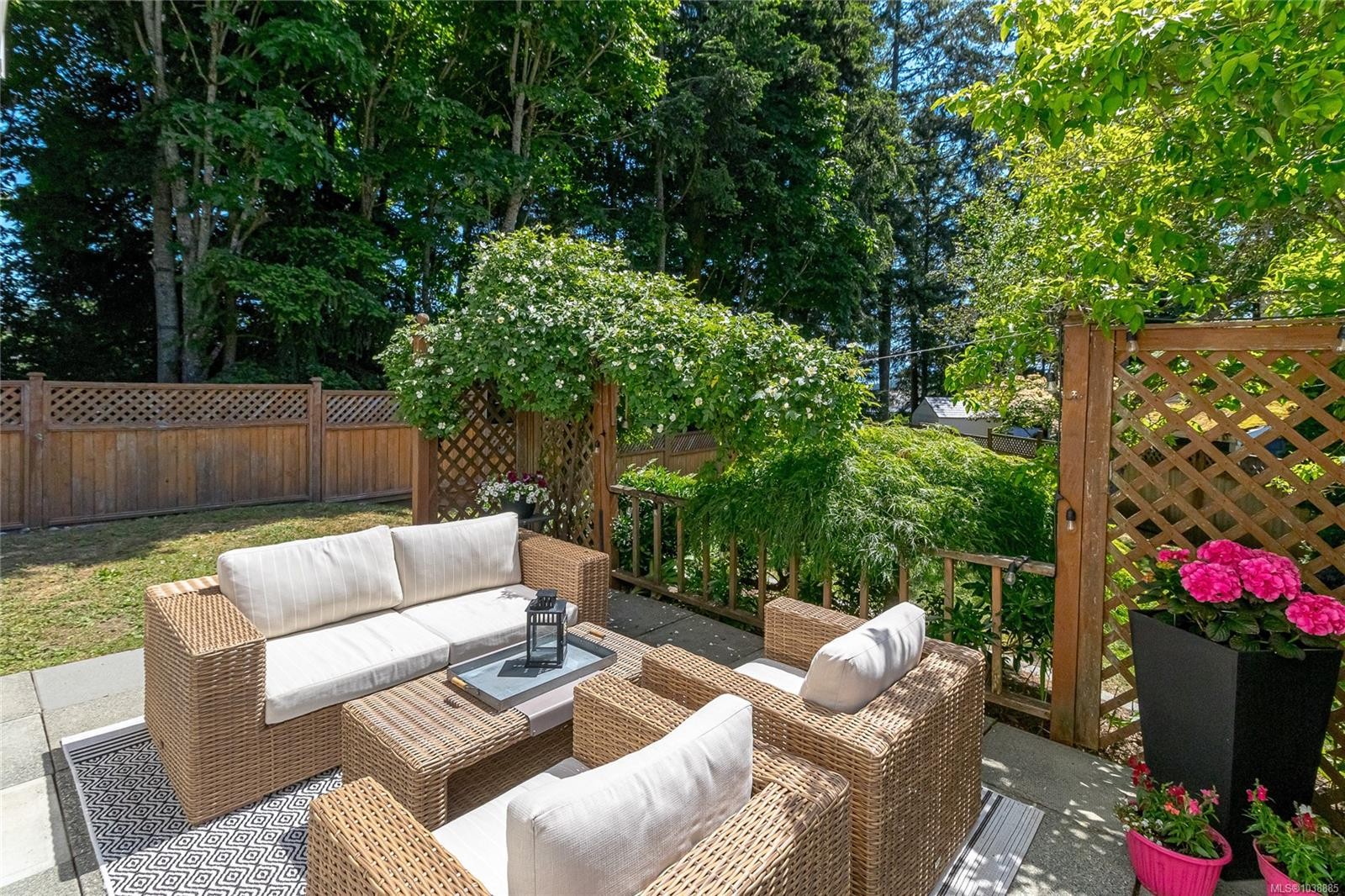 365 E Cotlow Rd, Colwood, BC