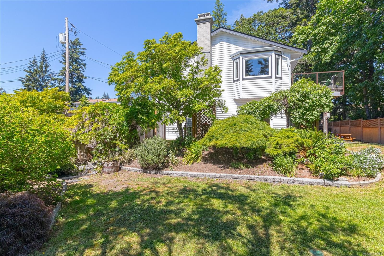 365 E Cotlow Rd, Colwood, BC