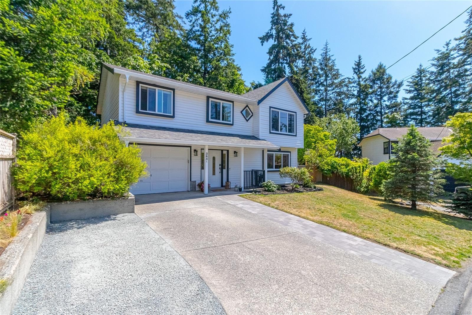 365 E Cotlow Rd, Colwood, BC