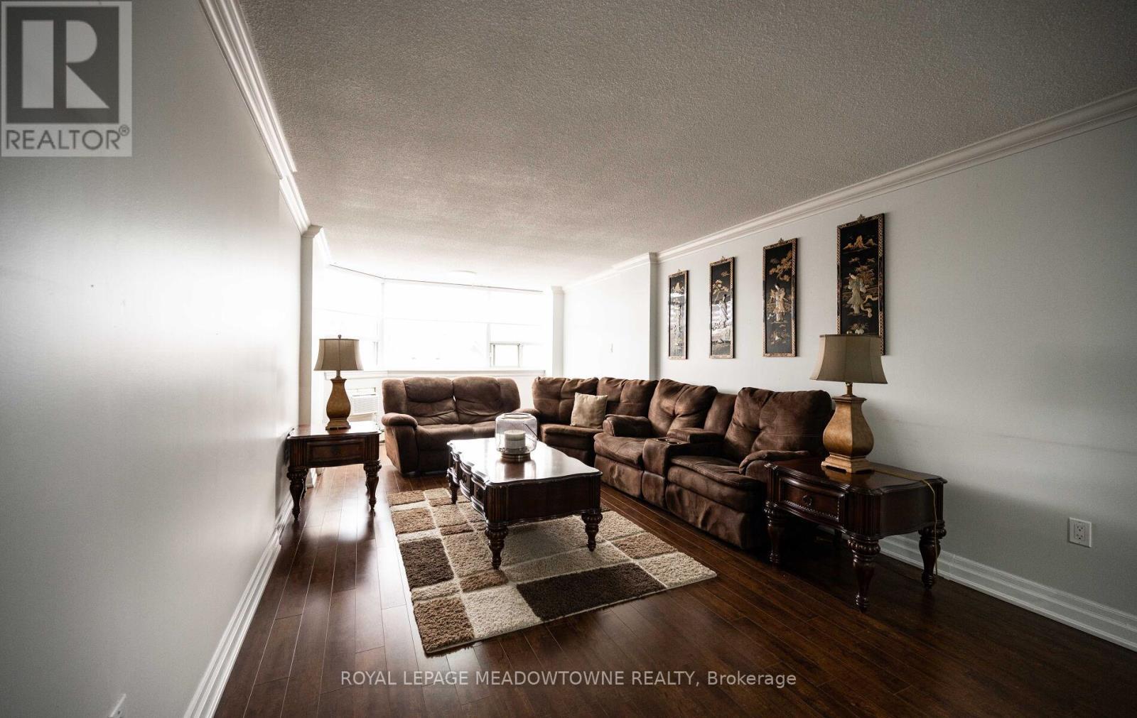Large Family room - 302 - 55 Yarmouth Street, Guelph, ON