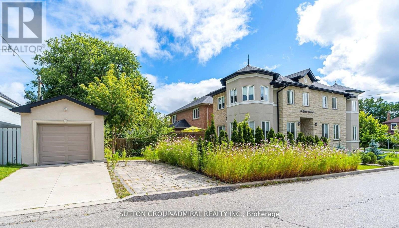 24 Ranee Avenue, Toronto, ON - Outdoor